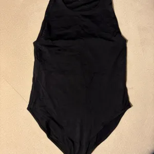 Stradivarius bodi