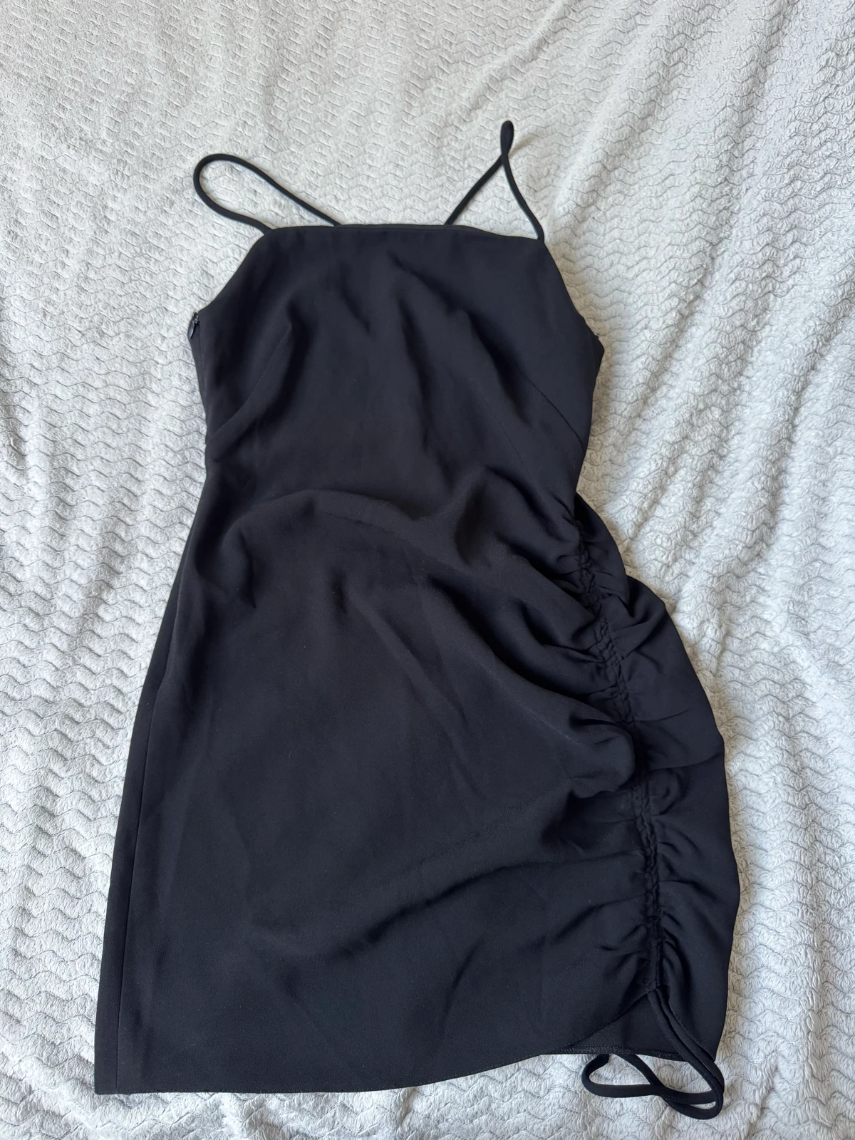 Zara mala crna haljina