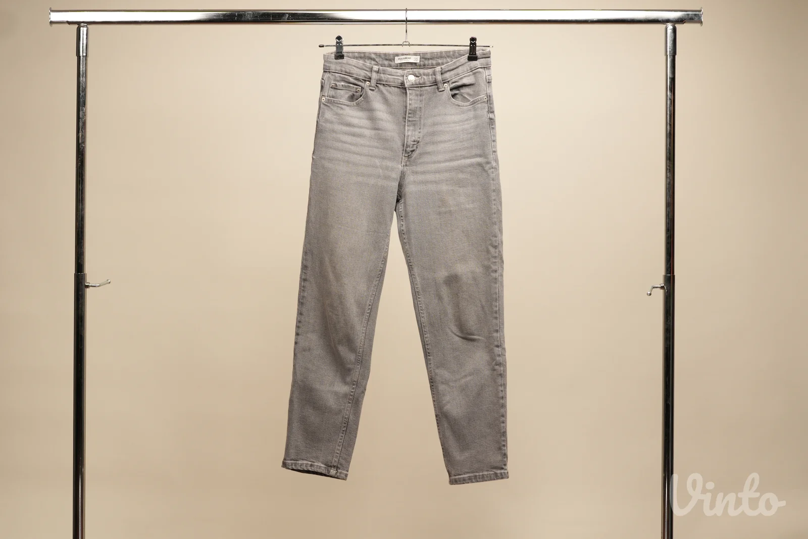 Pull and bear mom jeans veličina 40