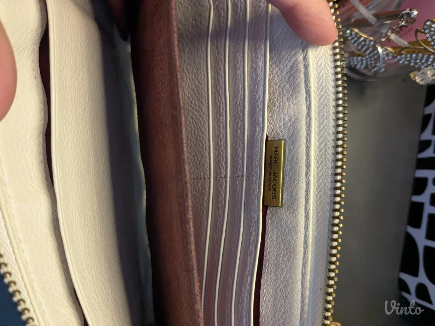 Marc Jacobs bela koža