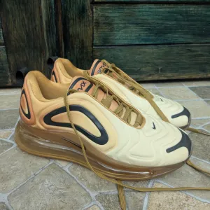 Nike Air Max 720
