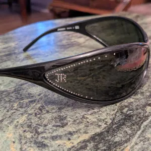 John Richmond suncane naocare BRUTALNE