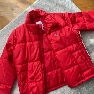 Adidas Adicolor jakna NOVO