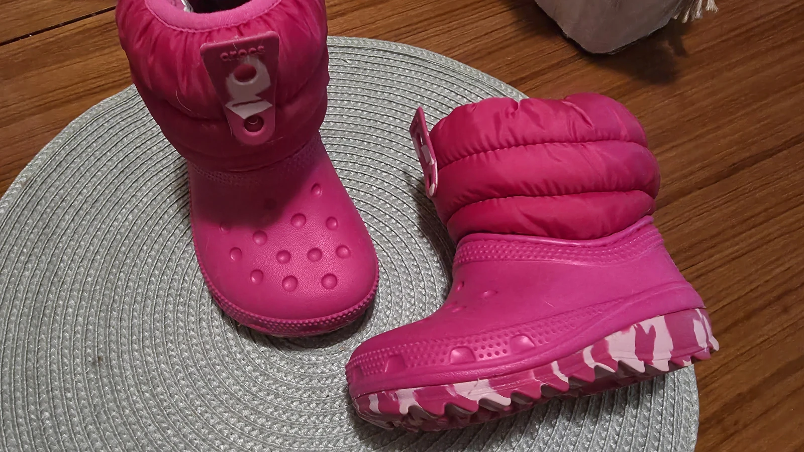 Crocs