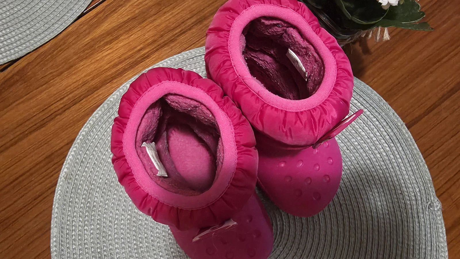 Crocs
