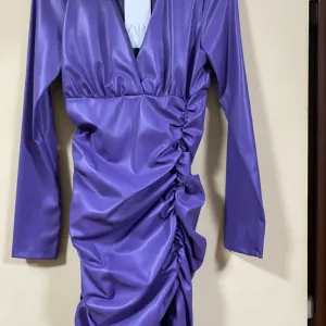 Zara haljina od eko koze Xs