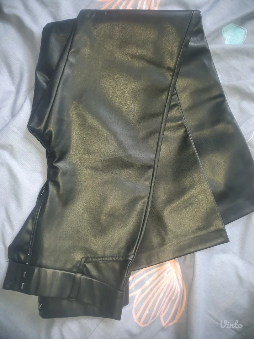 Zara pantalone