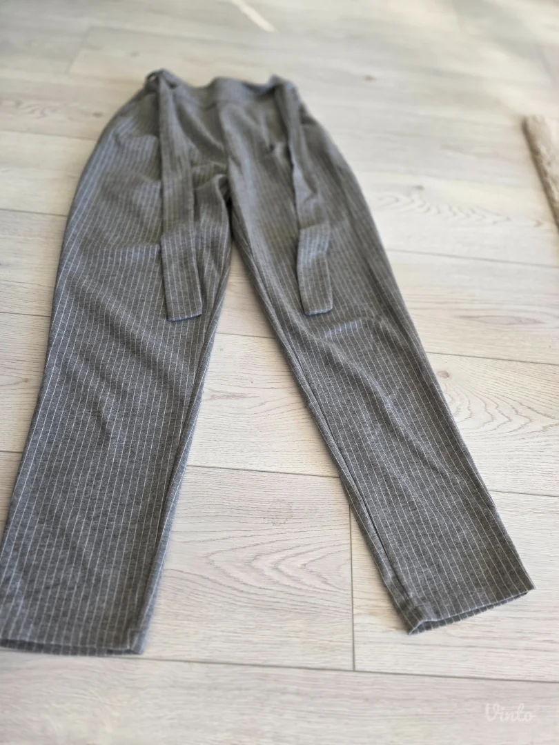 Pantalone,lagani stof