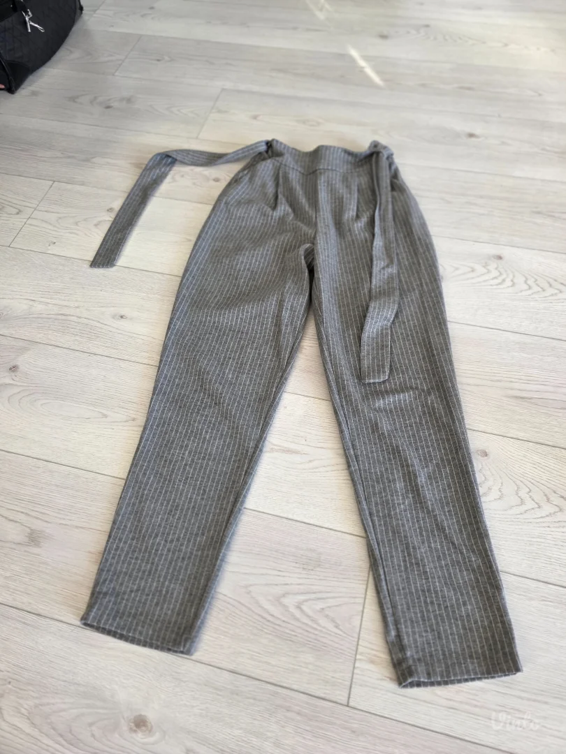 Pantalone,lagani stof