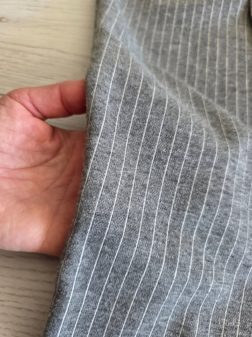 Pantalone,lagani stof