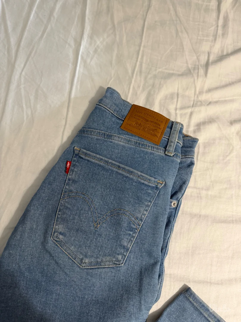 Levis farmerke