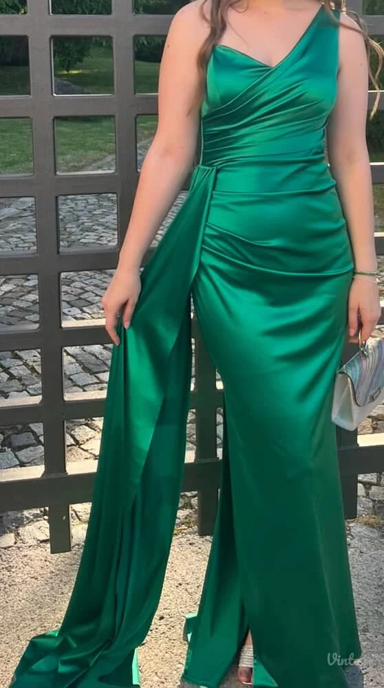 Duga svecana haljina