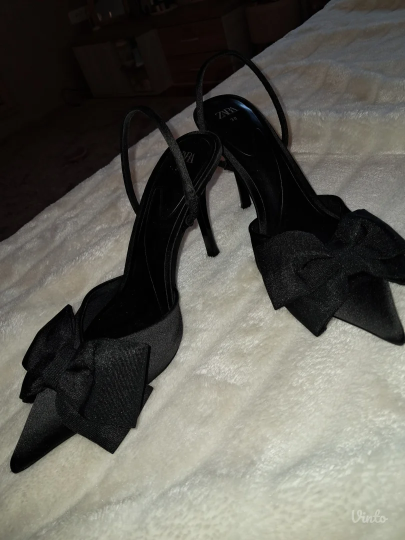 Zara NOVE viralne štikle, 38