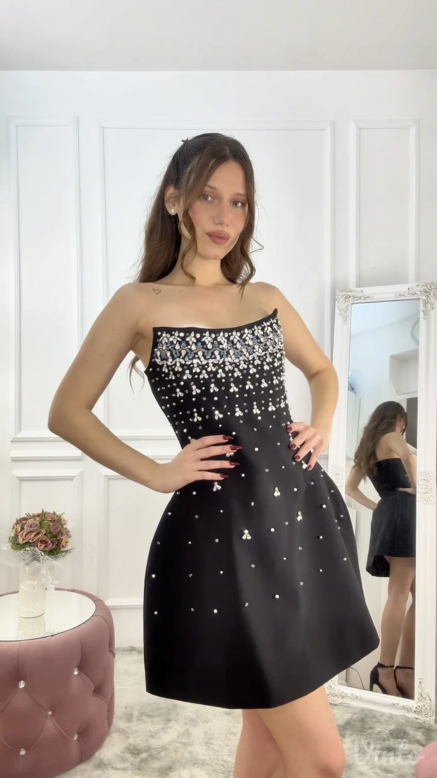 Bella Barnett - Crna mini haljina sa cirkonima