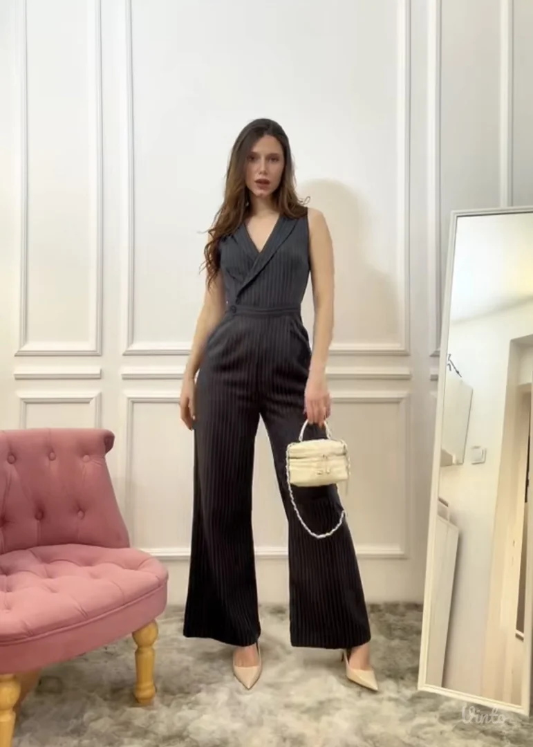 Retro Stage - Sivi kombinezon na pruge