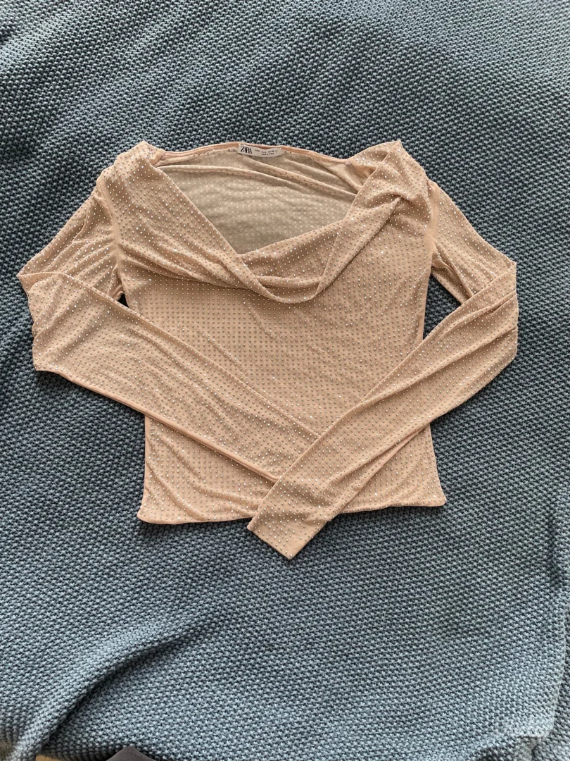 Zara-elegantna majica sa cirkonima