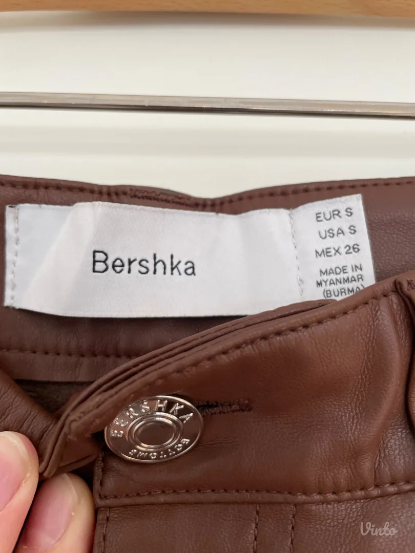 Bershka kožne braon pantalone