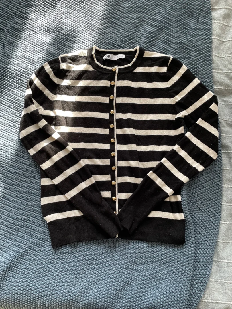 Zara prugasti džemper