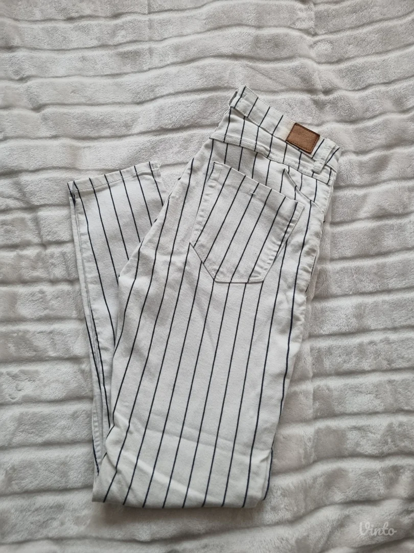 Bershka pantalone