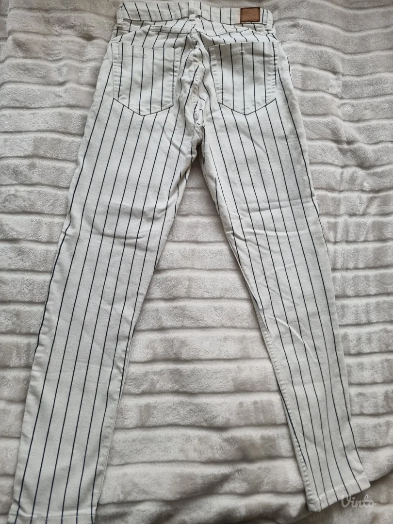 Bershka pantalone