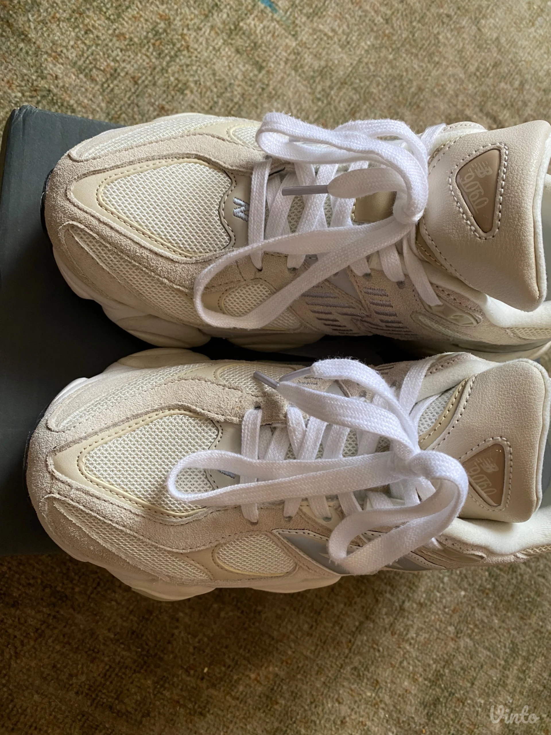 New Balance 9060 ORIGINAL BROJ 40