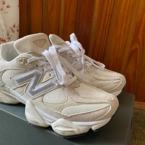 New Balance 9060 ORIGINAL BROJ 40